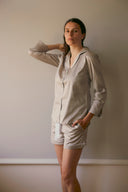 Fiona Shorts - Satinvævet Lys Grå